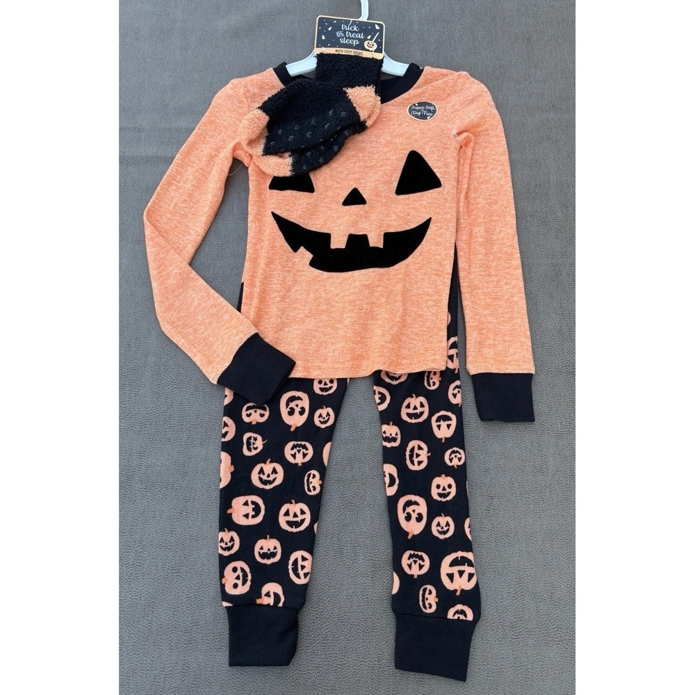 Trick or Treat Sleep Halloween Pumpkins - 3 Pc Pajama Set Size 4 With Socks. NWT